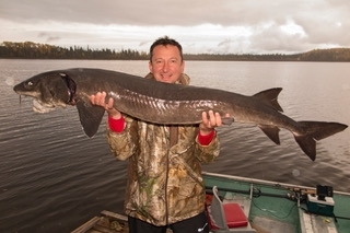 Fishing at Teabeau Lake Outpost (Albany River) 
