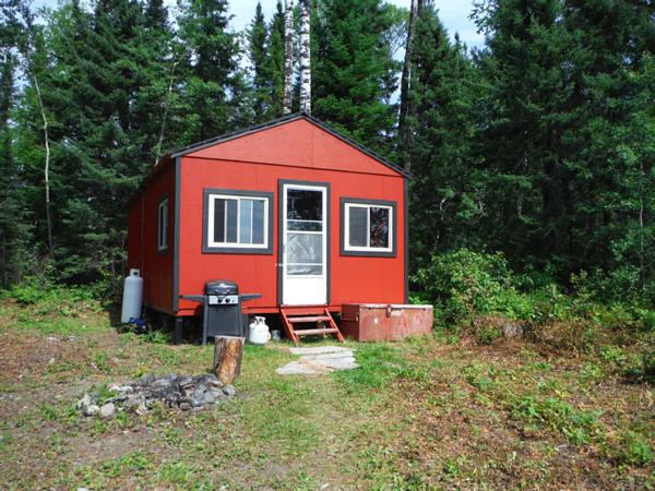 Cabin at Teabeau Lake Outpost 